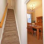 59 Moss Green - Close To The City Centre